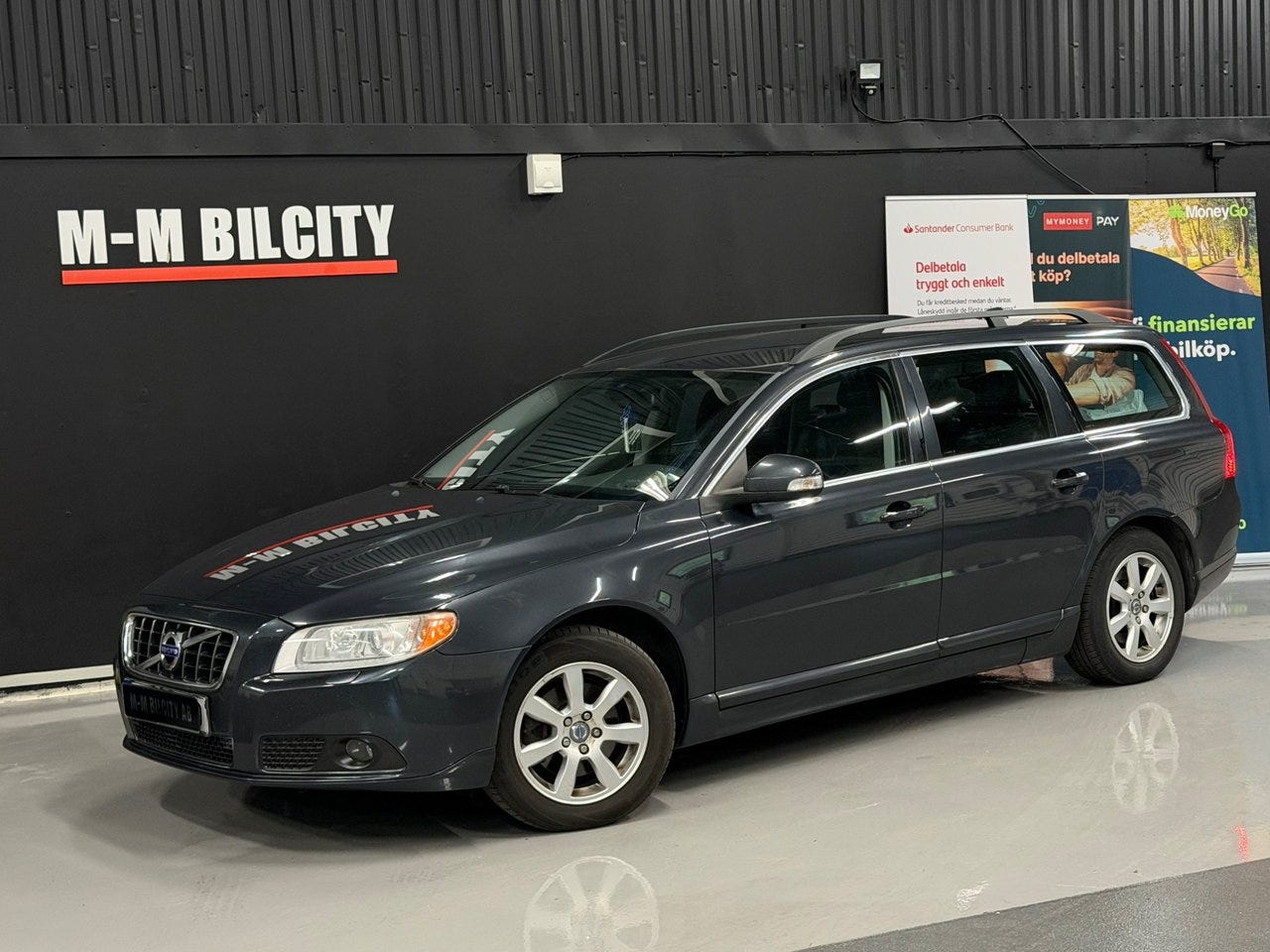 Volvo V70 2011 – bild 1 av 11