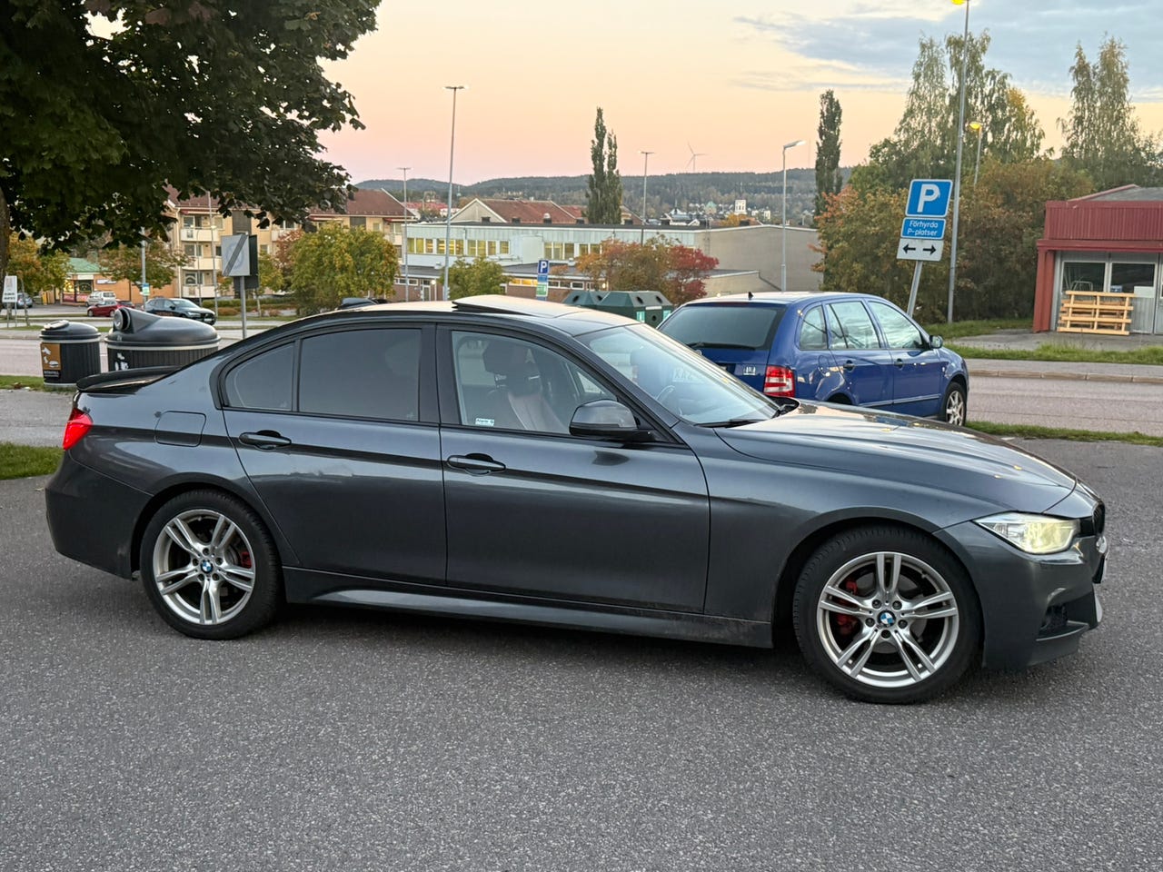 BMW 320d 2013 – bild 1 av 7