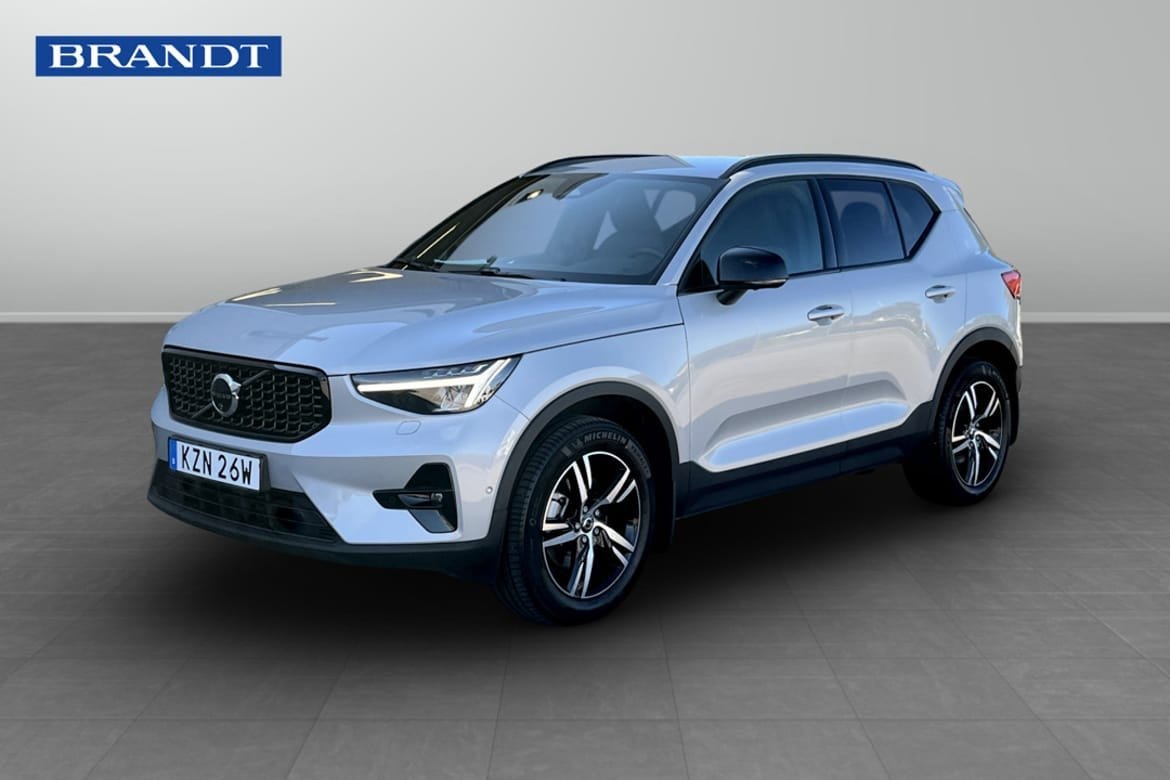 Volvo XC40 2025 – bild 1 av 9