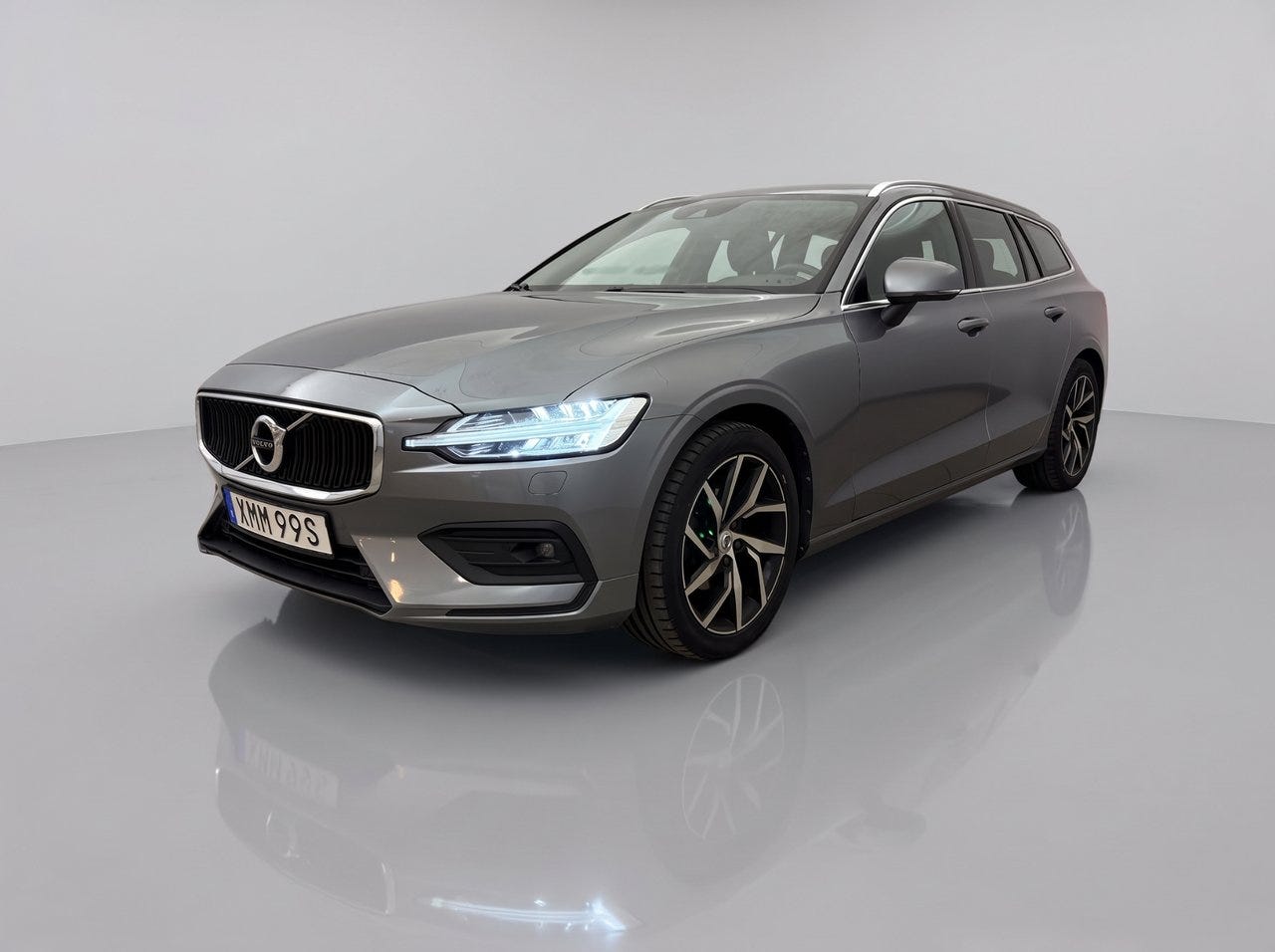 Volvo V60 2020 – bild 1 av 16