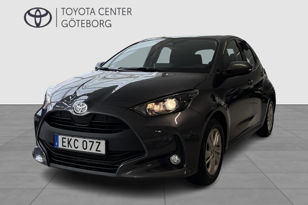 Toyota Yaris 2025 – bild 1 av 12