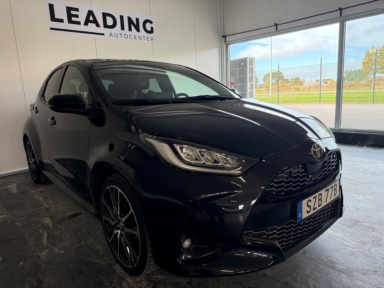 Toyota Yaris 2023 – bild 1 av 22