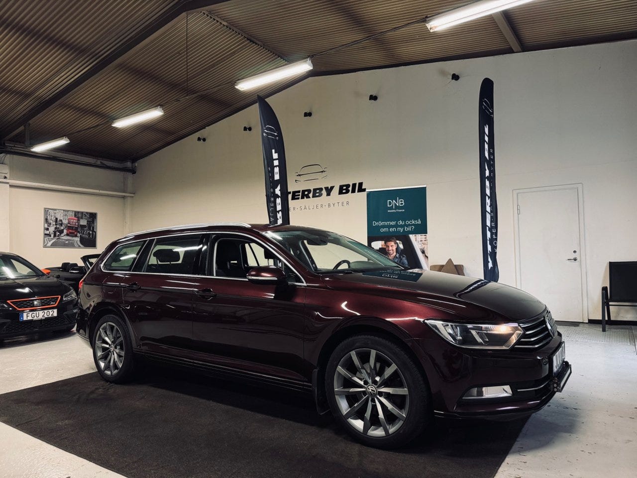 Volkswagen Passat 2015 – bild 1 av 24