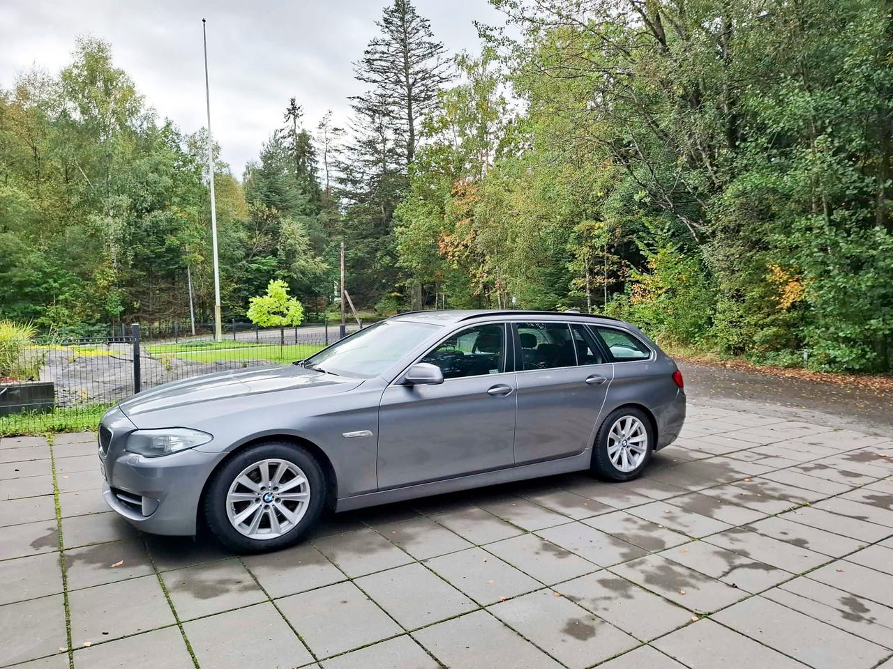 BMW 520d 2012 – bild 1 av 11
