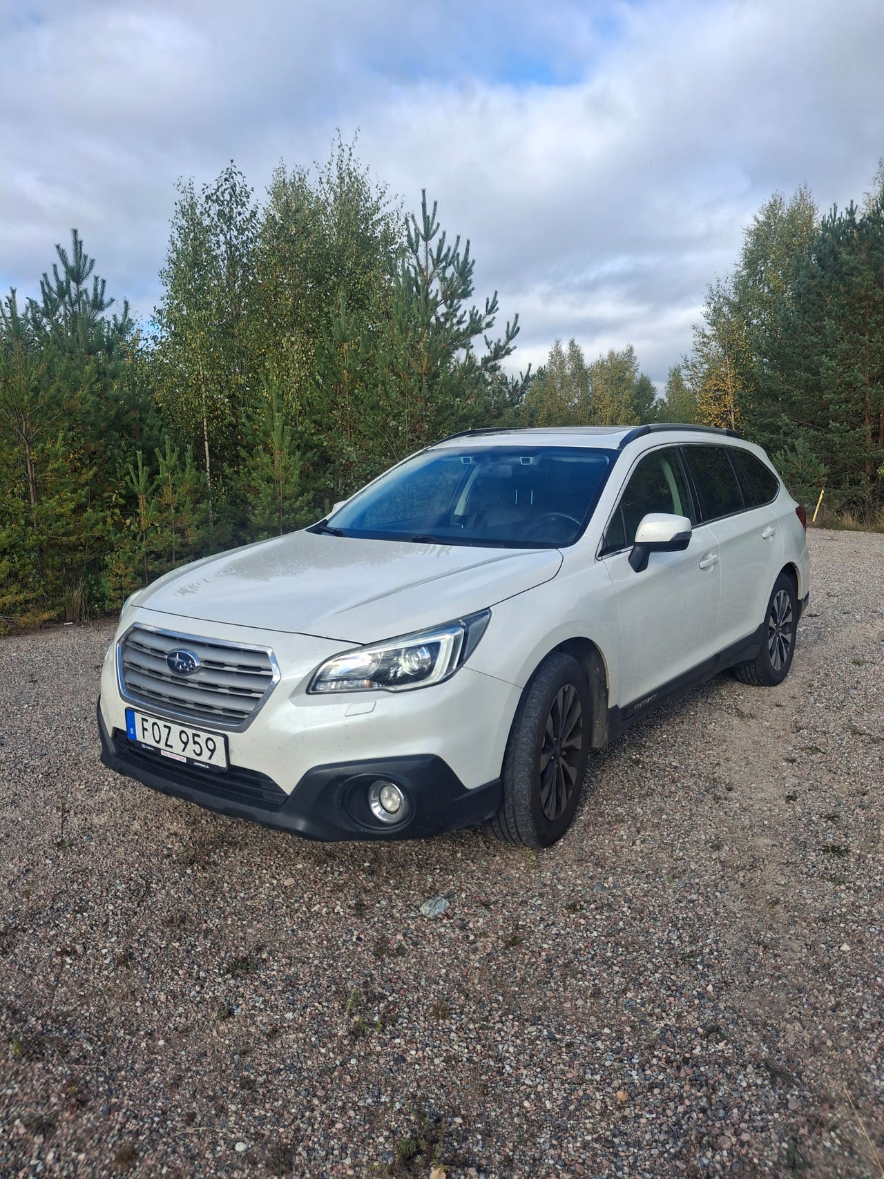 Subaru Outback 2015 – bild 1 av 7