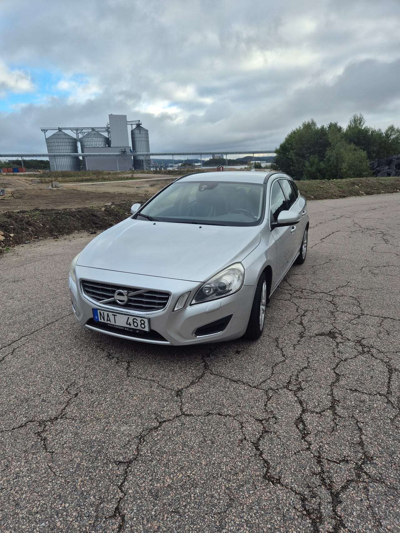 Volvo V60 2013 – bild 1 av 6