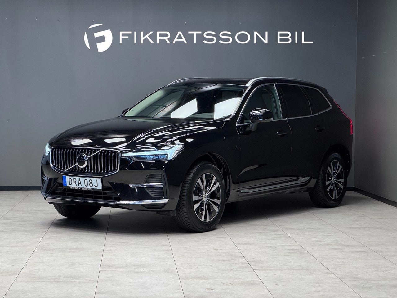 Volvo XC60 2023 – bild 1 av 23