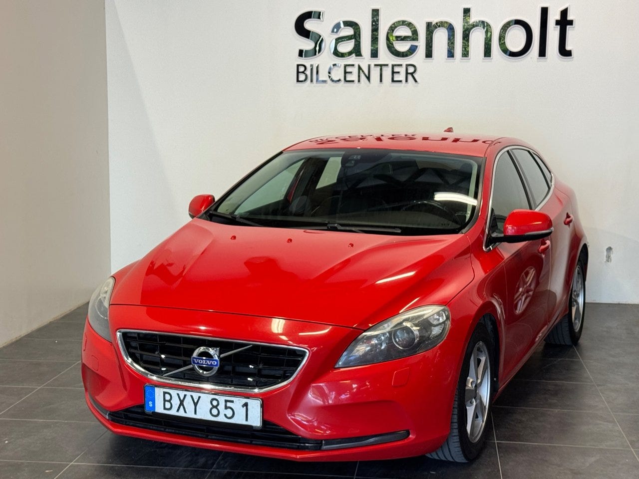 Volvo V40 2014 – bild 1 av 24