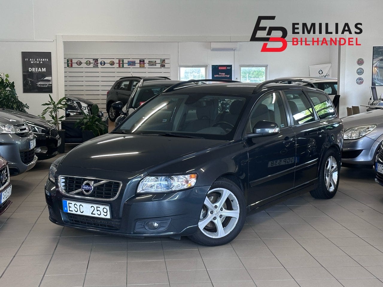 Volvo V50 2010 – bild 1 av 20