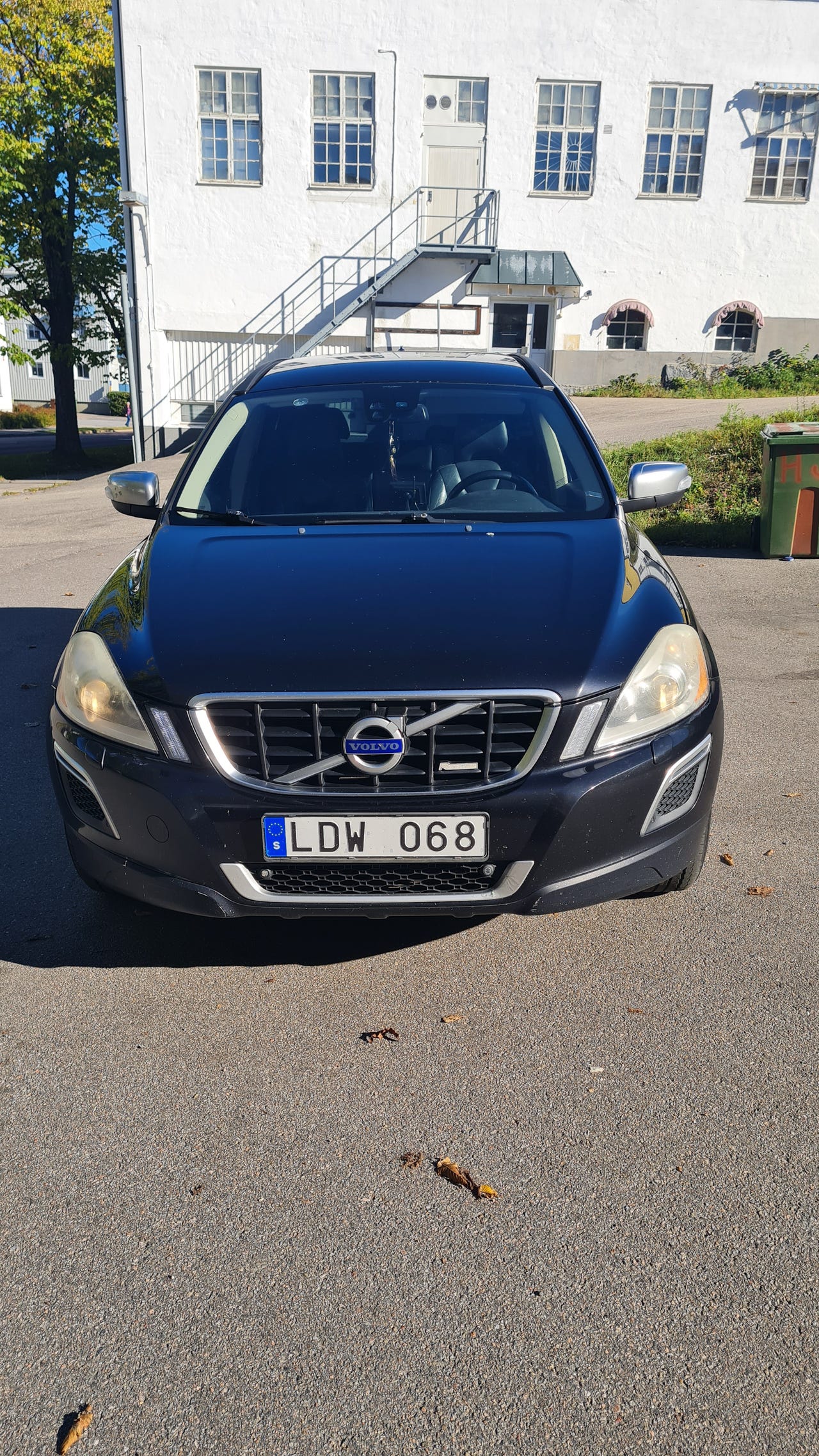 Volvo XC60 2011 – bild 1 av 3