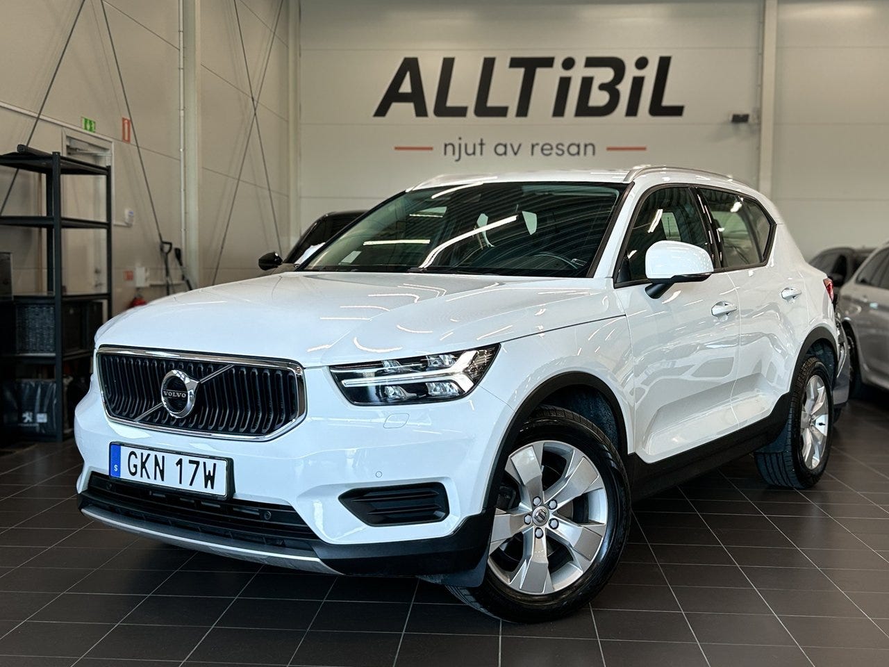 Volvo XC40 2020 – bild 1 av 24
