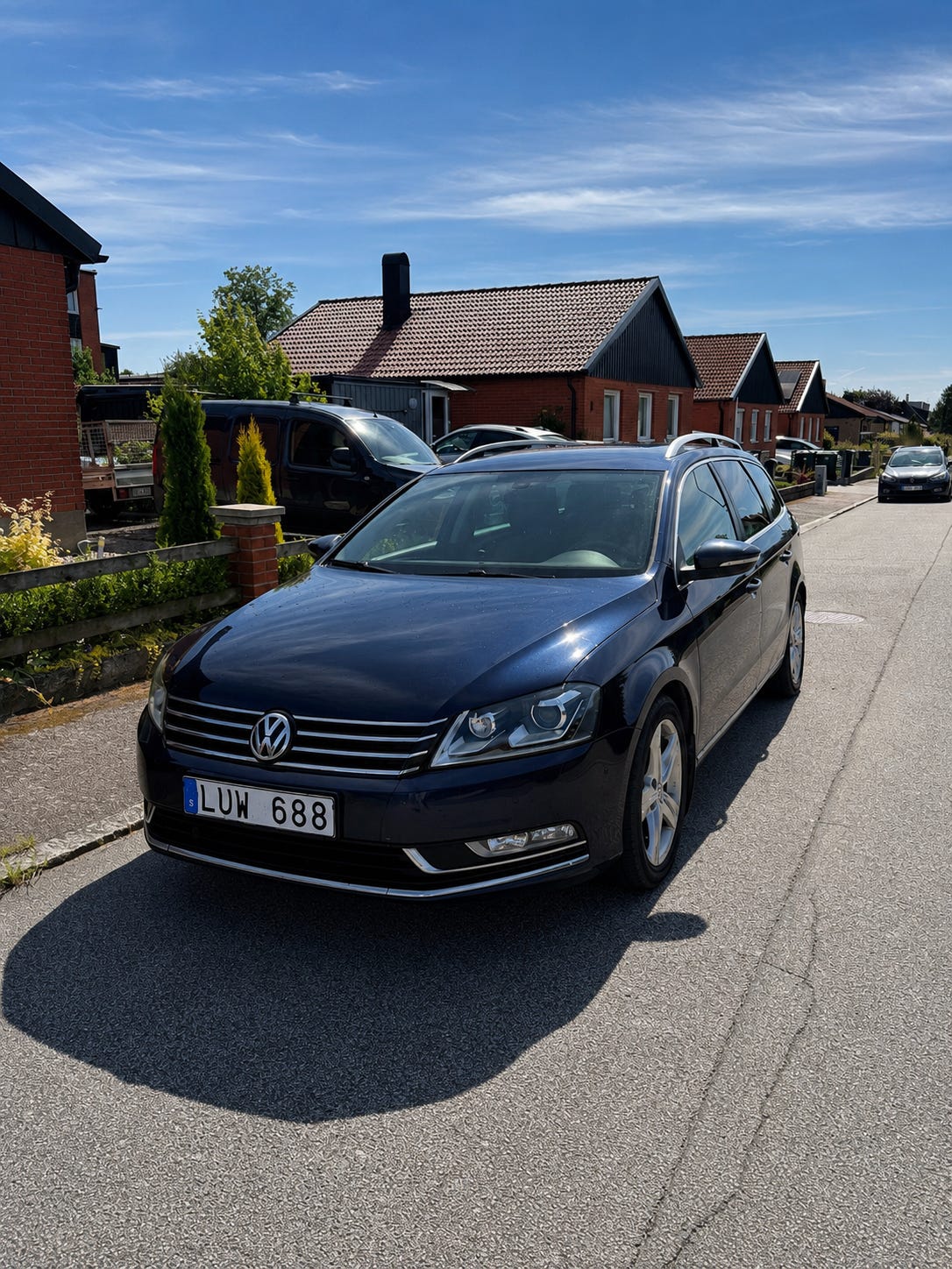 Volkswagen Passat 2012 – bild 1 av 7