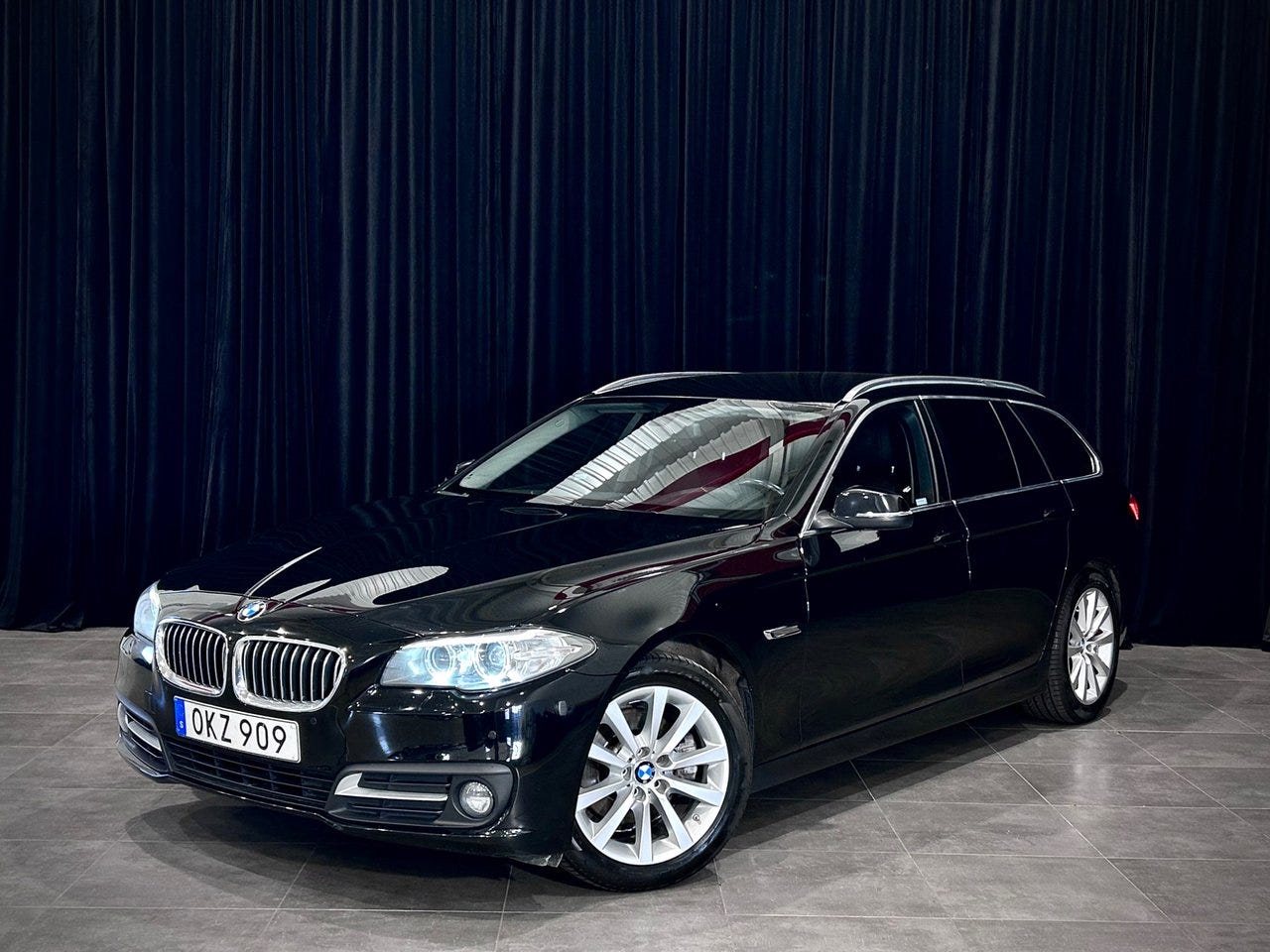 BMW 520d 2017 – bild 1 av 24