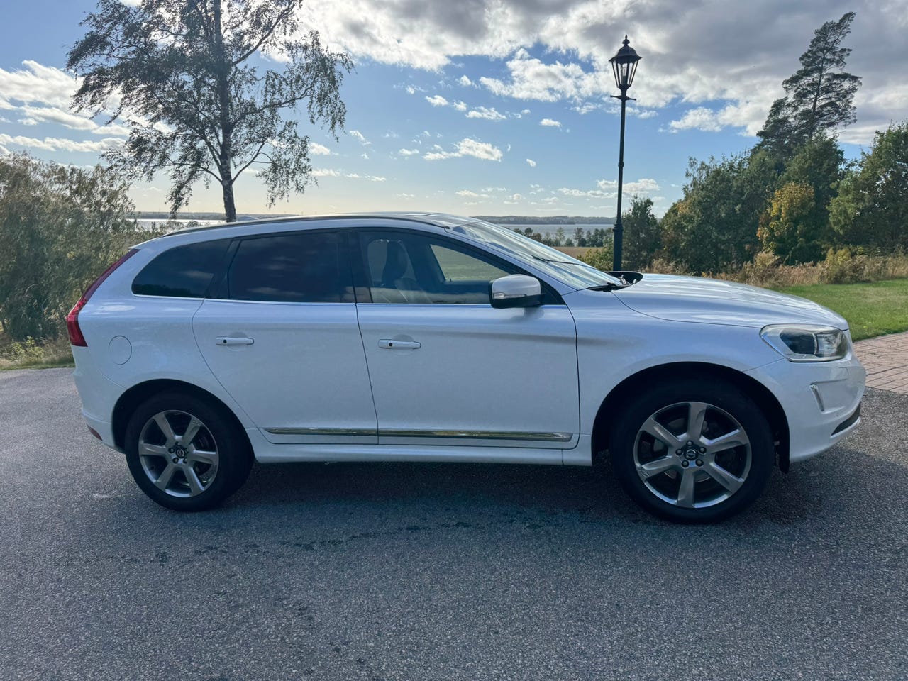 Volvo XC60 2014 – bild 1 av 7