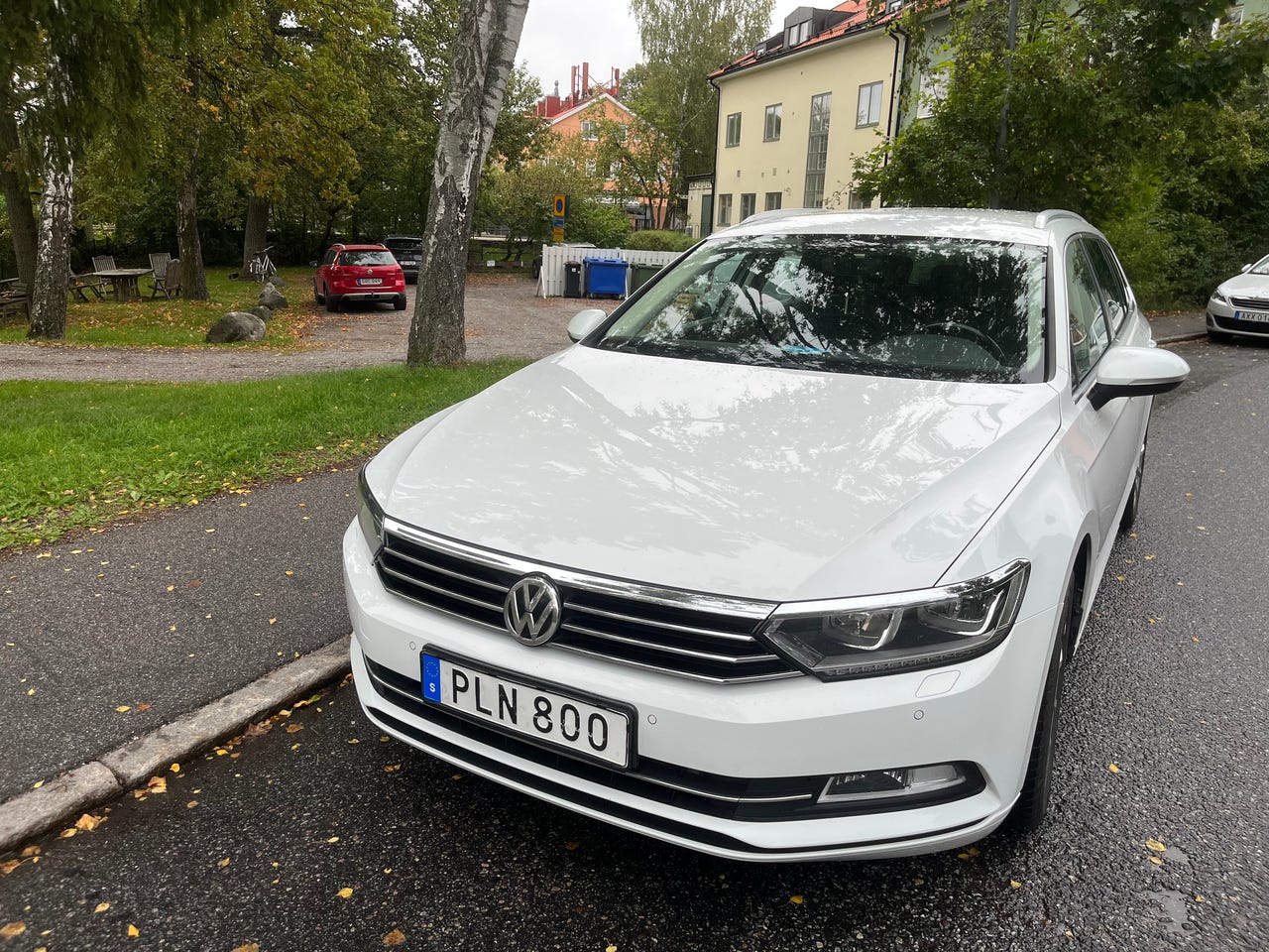 Volkswagen Passat 2018 – bild 1 av 8