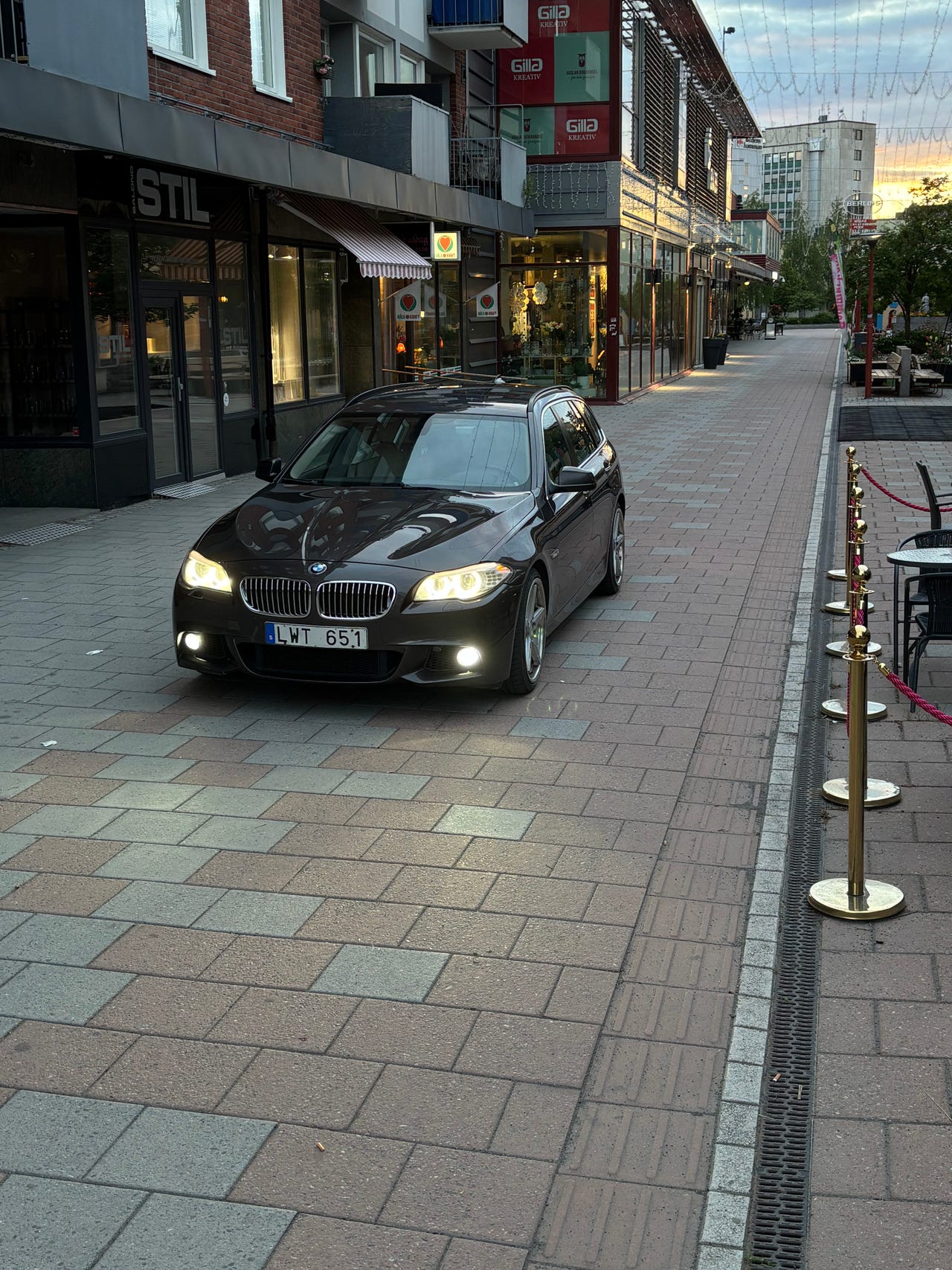 BMW 525d 2012 – bild 1 av 6