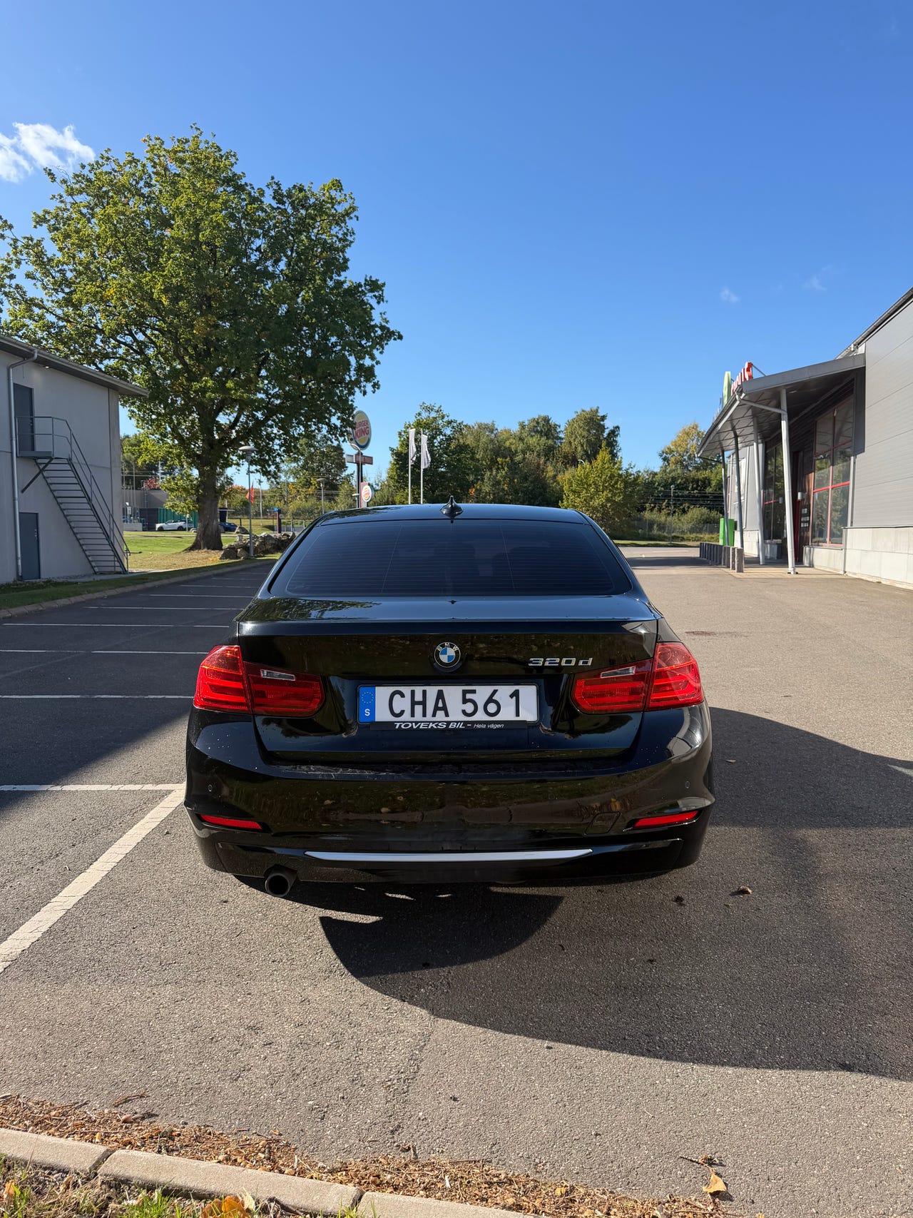 BMW 320d 2014 – bild 1 av 6