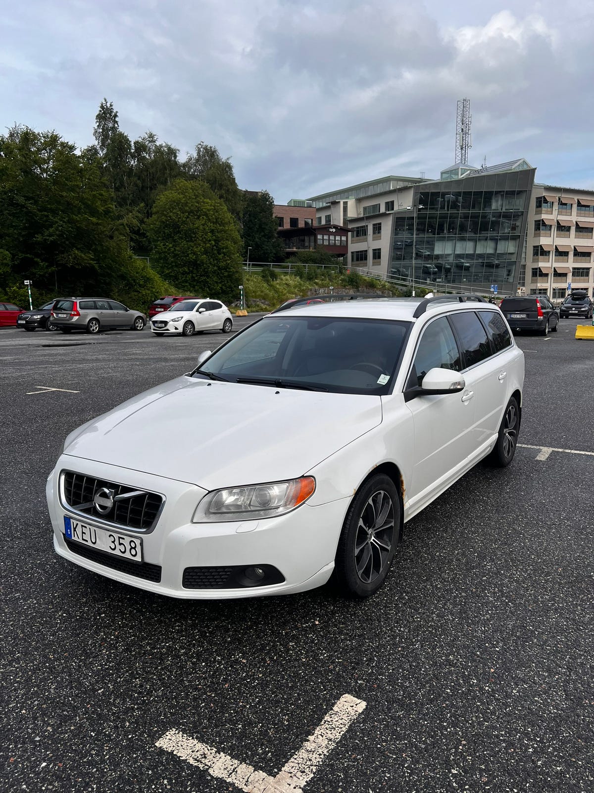 Volvo V70 2010 – bild 1 av 6