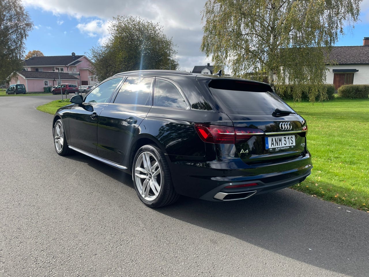 Audi A4 2020 – bild 1 av 5