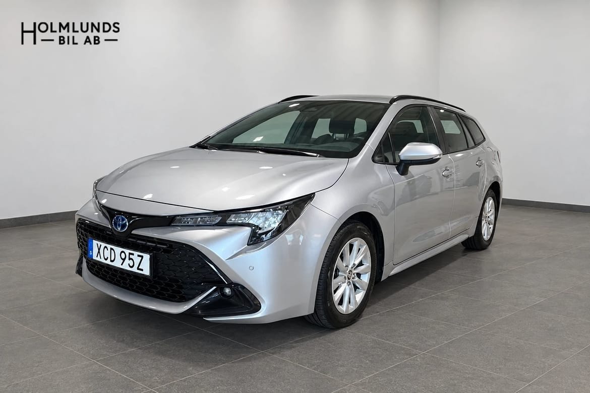 Toyota Corolla 2024 – bild 1 av 11