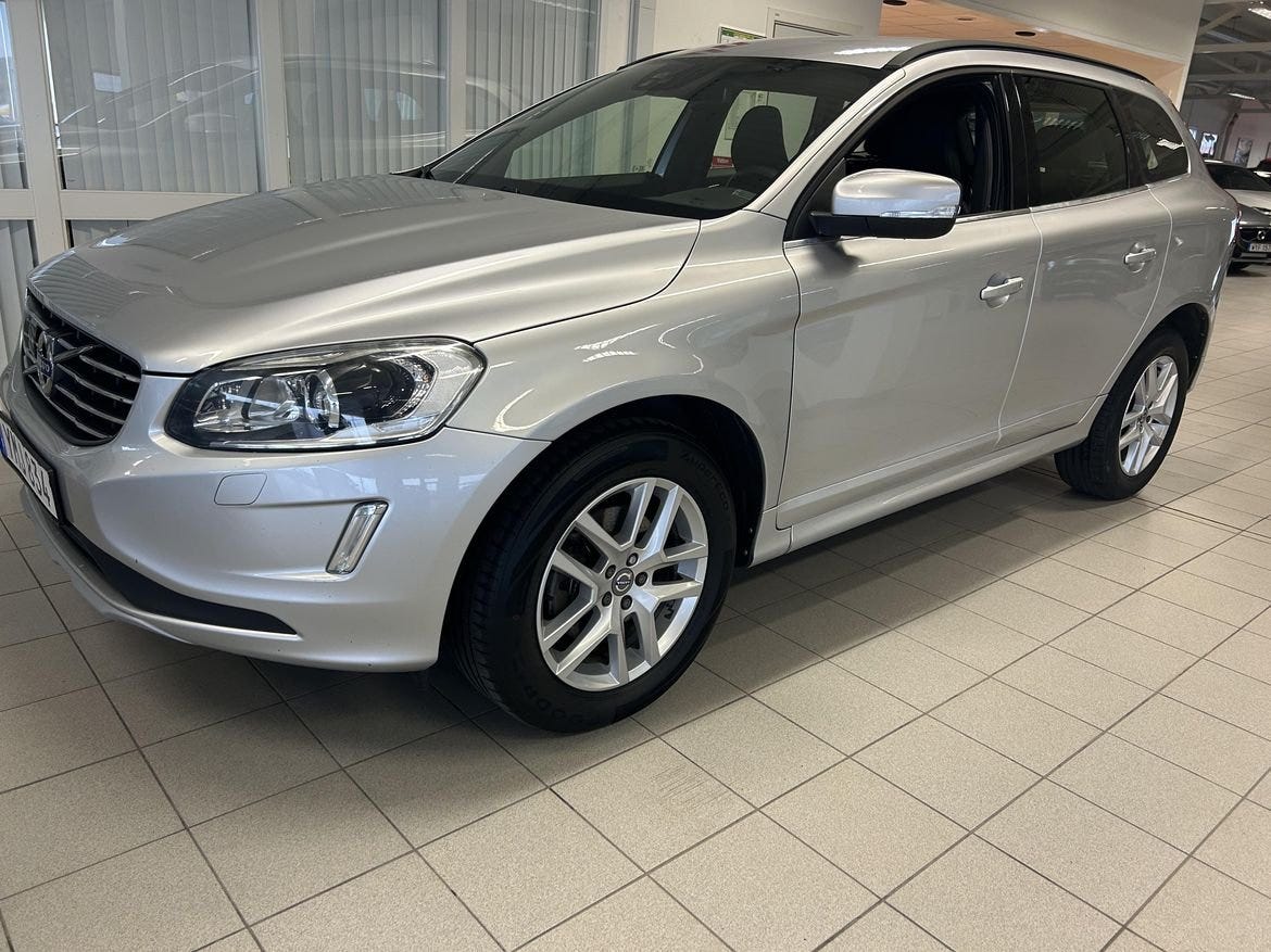Volvo XC60 2017 – bild 1 av 5