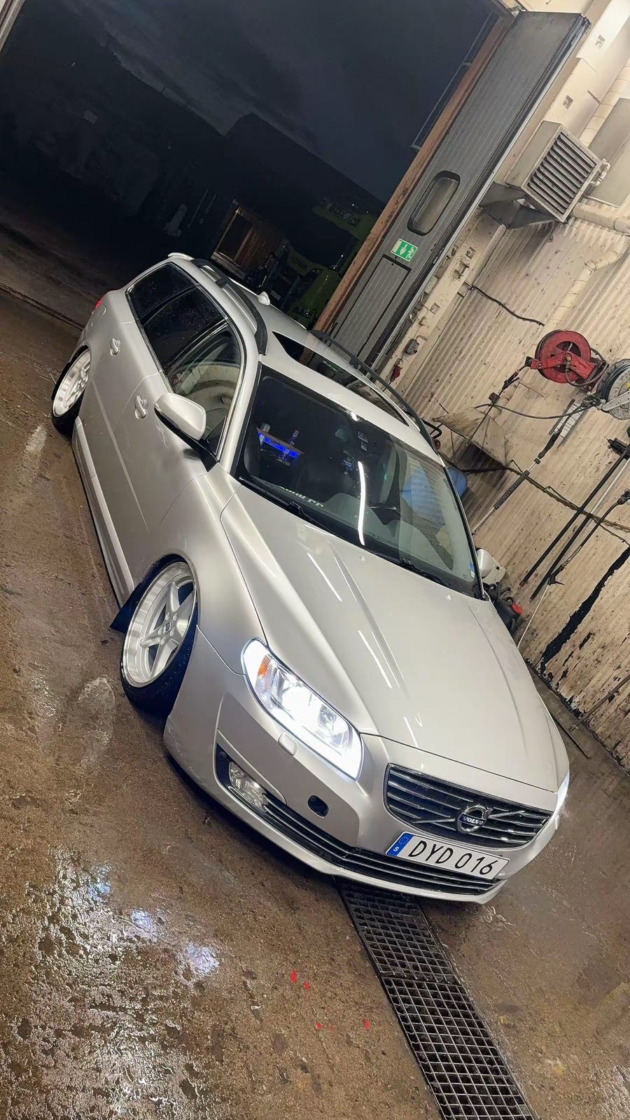 Volvo V70 2014 – bild 1 av 9
