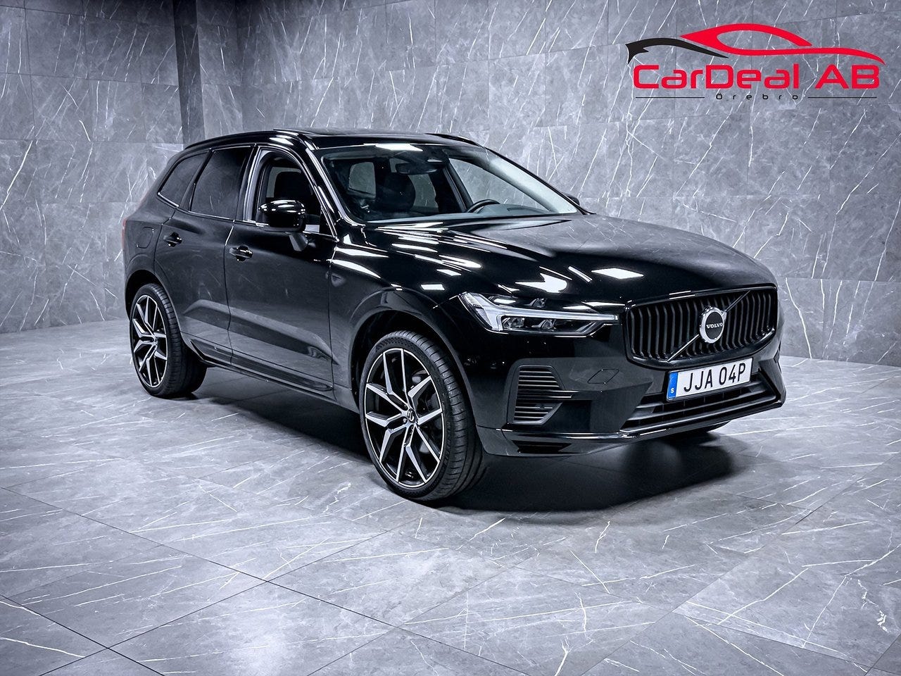 Volvo XC60 2023 – bild 1 av 24