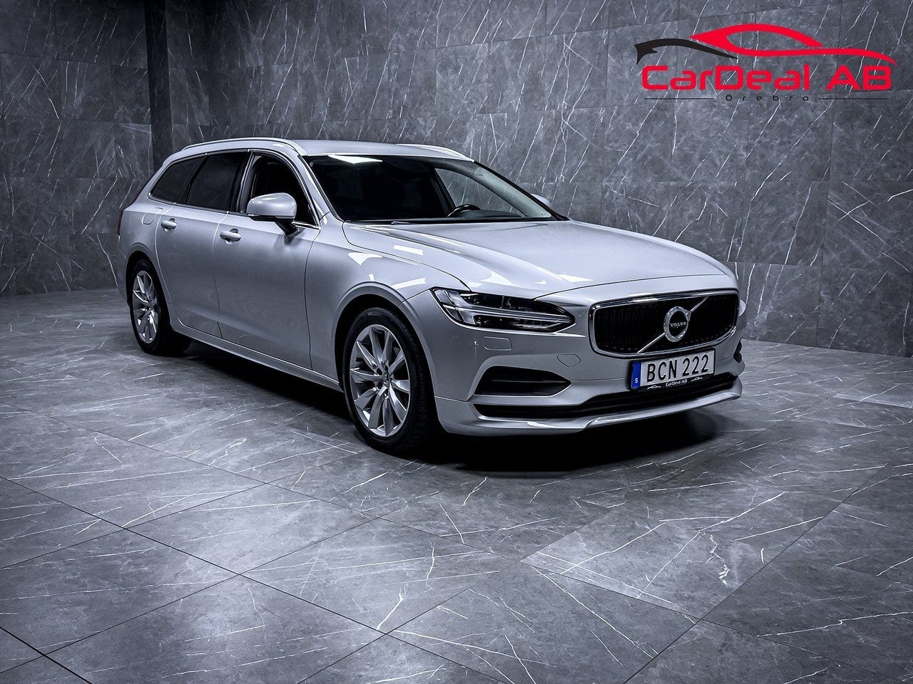 Volvo V90 2019 – bild 1 av 24