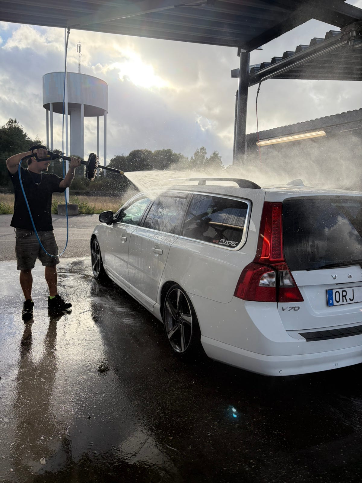 Volvo V70 2011 – bild 1 av 4
