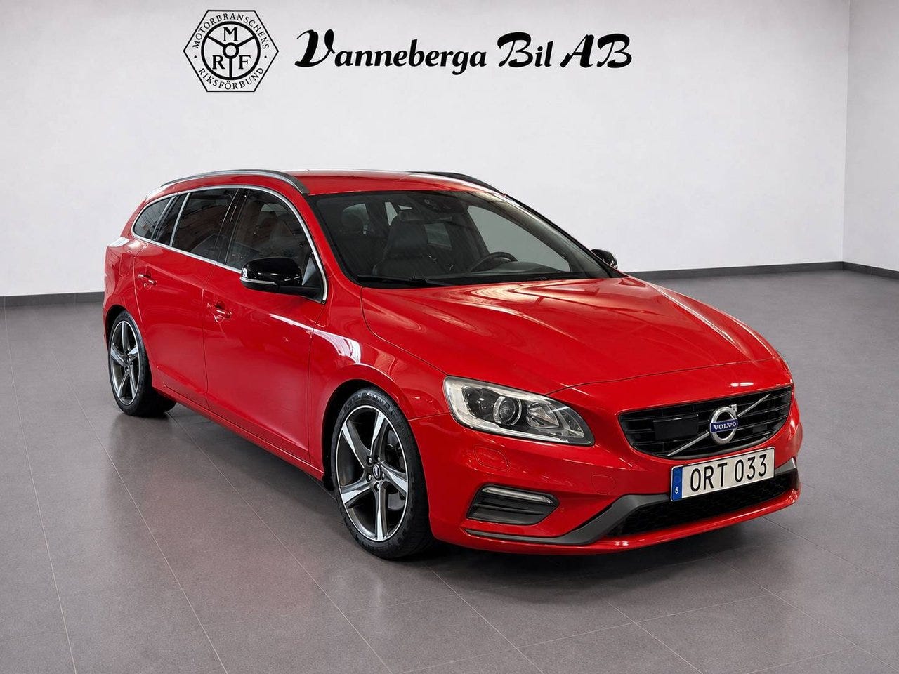Volvo V60 2015 – bild 1 av 7