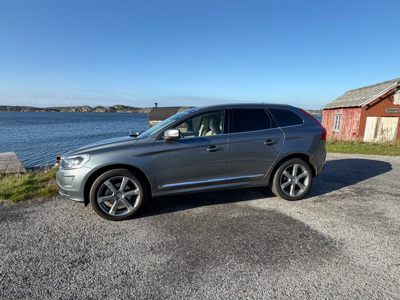 Volvo XC60 2016 – bild 1 av 23