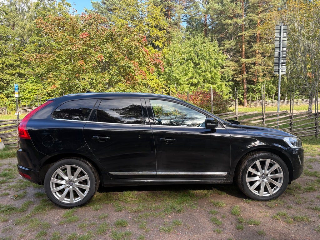 Volvo XC60 2017 – bild 1 av 11