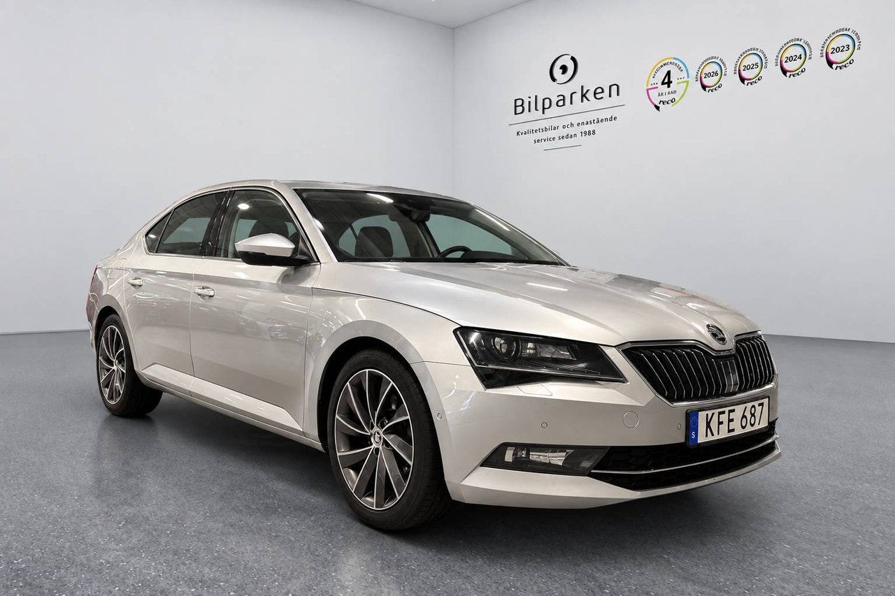 Skoda Superb 2016 – bild 1 av 24