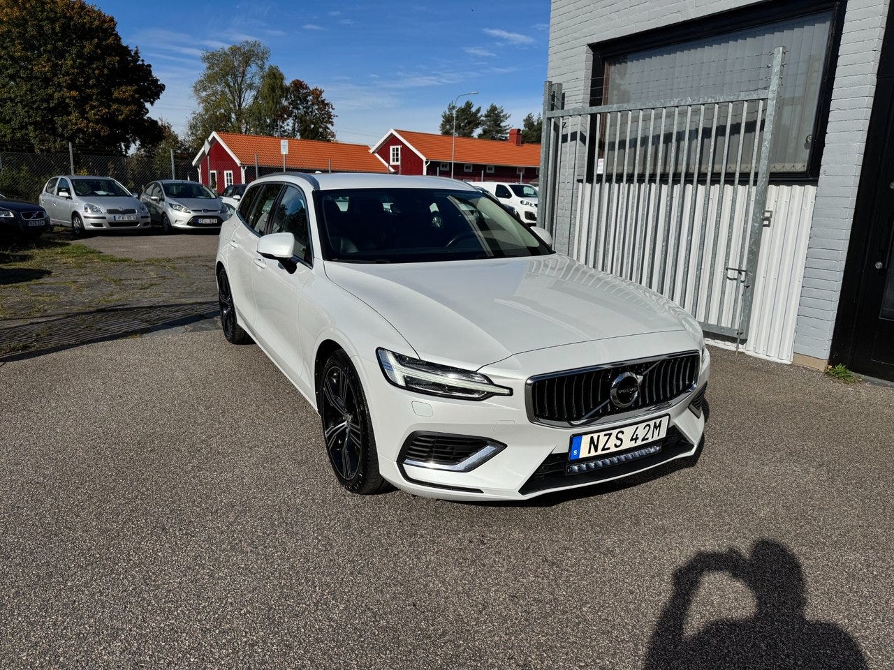 Volvo V60 2021 – bild 1 av 24