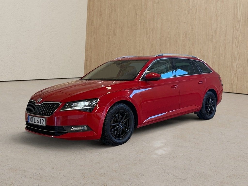 Skoda Superb 2017 – bild 1 av 18