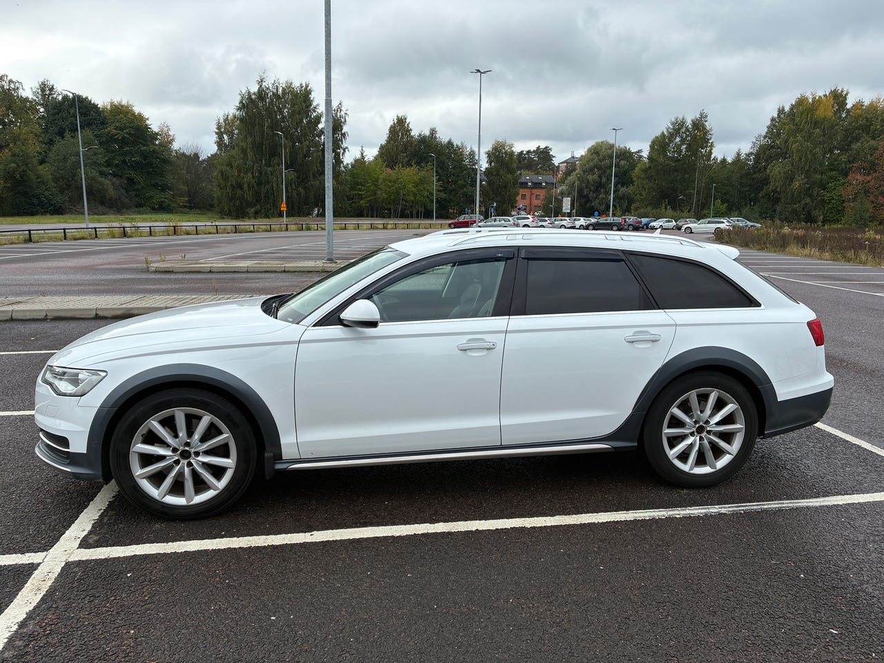 Audi A6 allroad 2016 – bild 1 av 15
