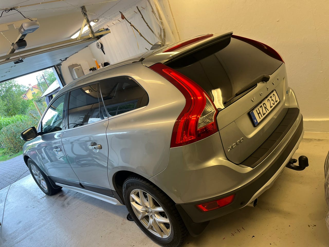 Volvo XC60 2011 – bild 1 av 2