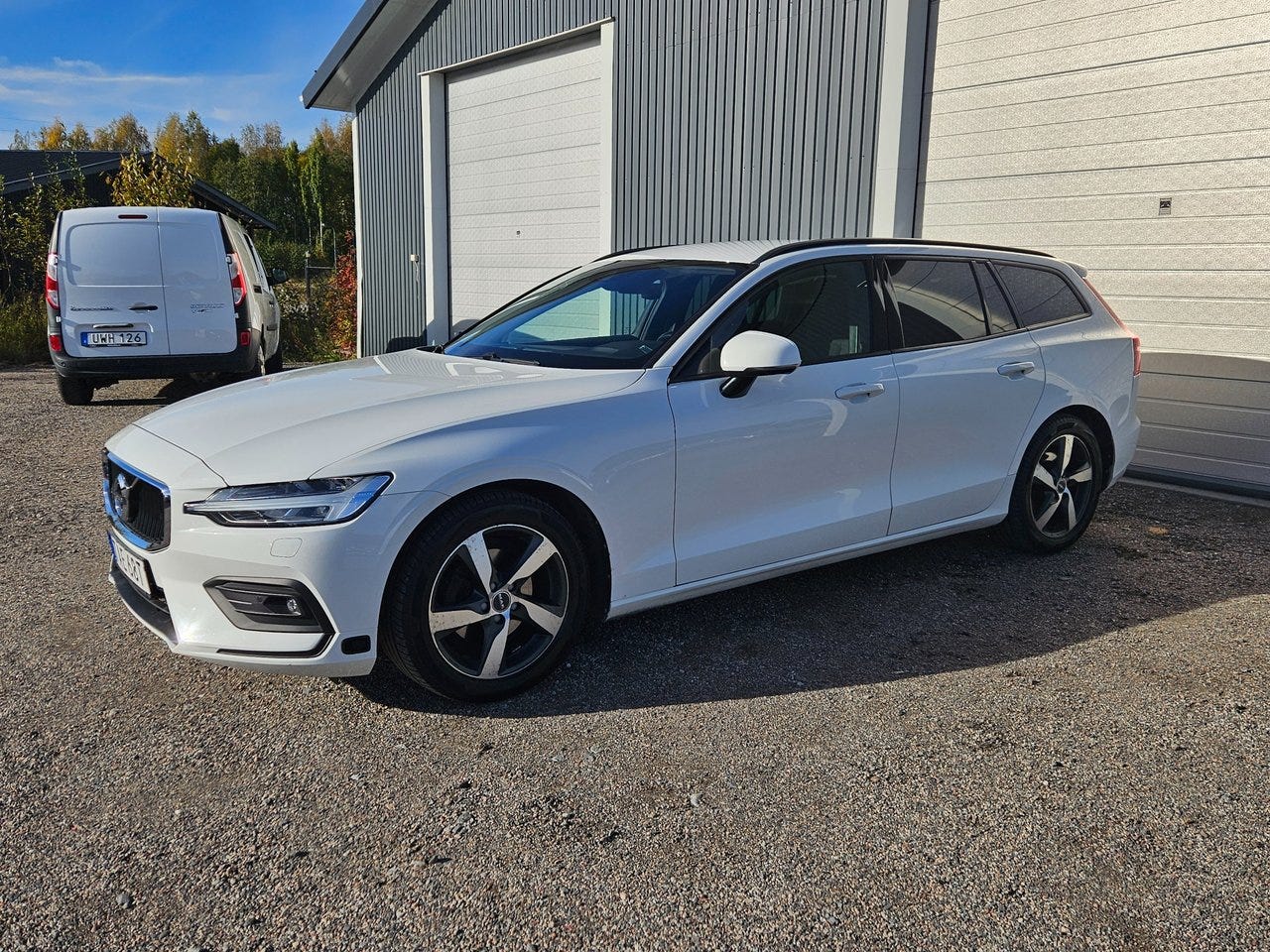 Volvo V60 2020 – bild 1 av 10