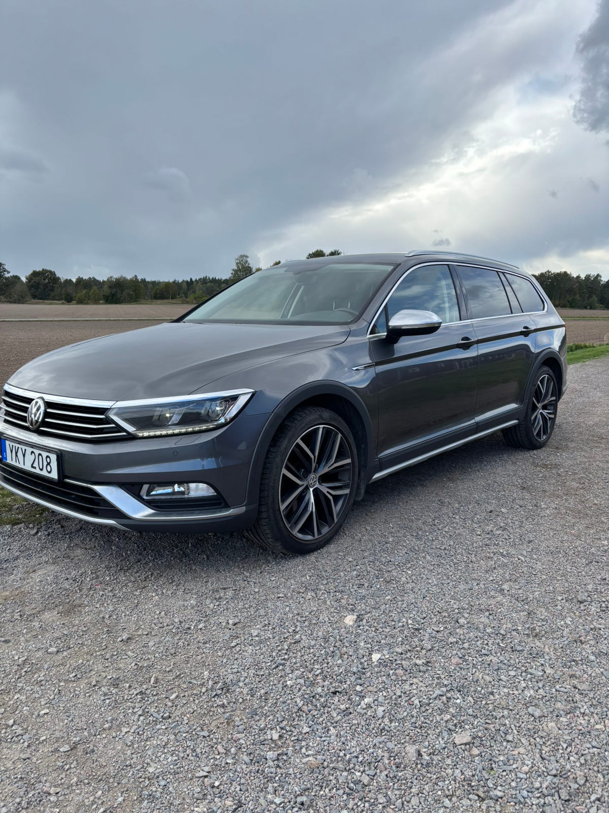 Volkswagen Passat Alltrack 2017 – bild 1 av 6