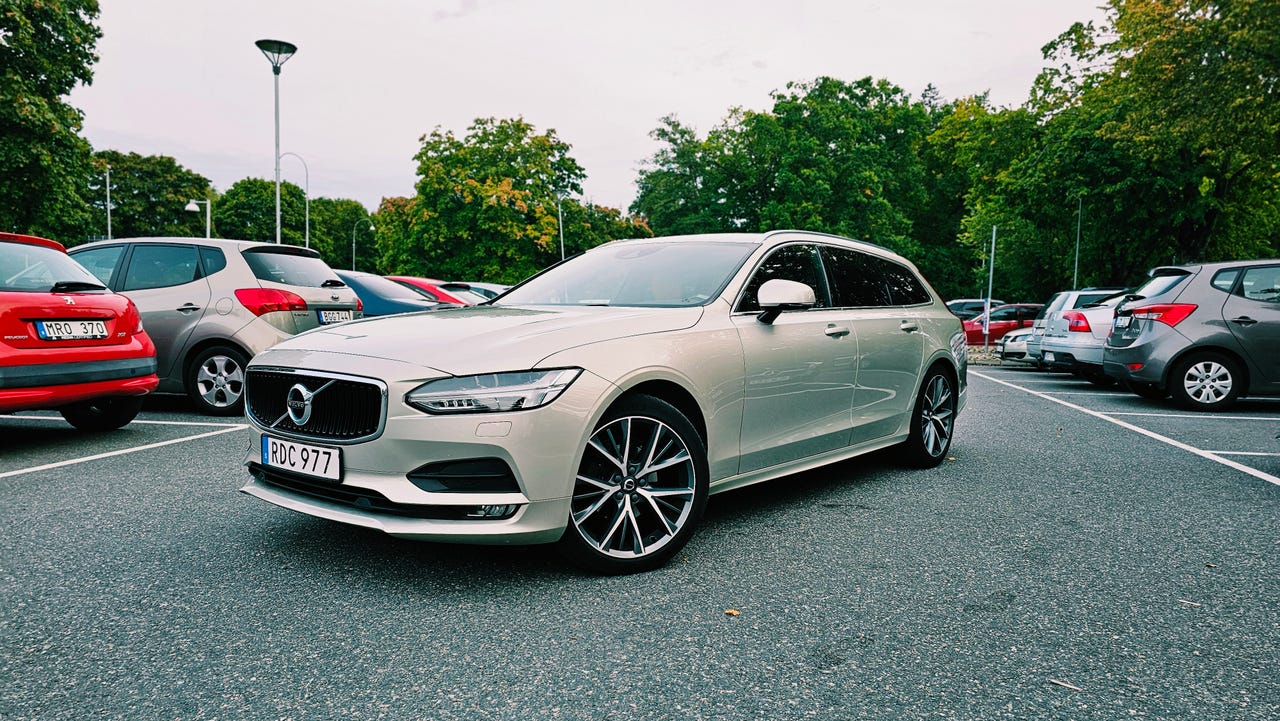 Volvo V90 2019 – bild 1 av 10