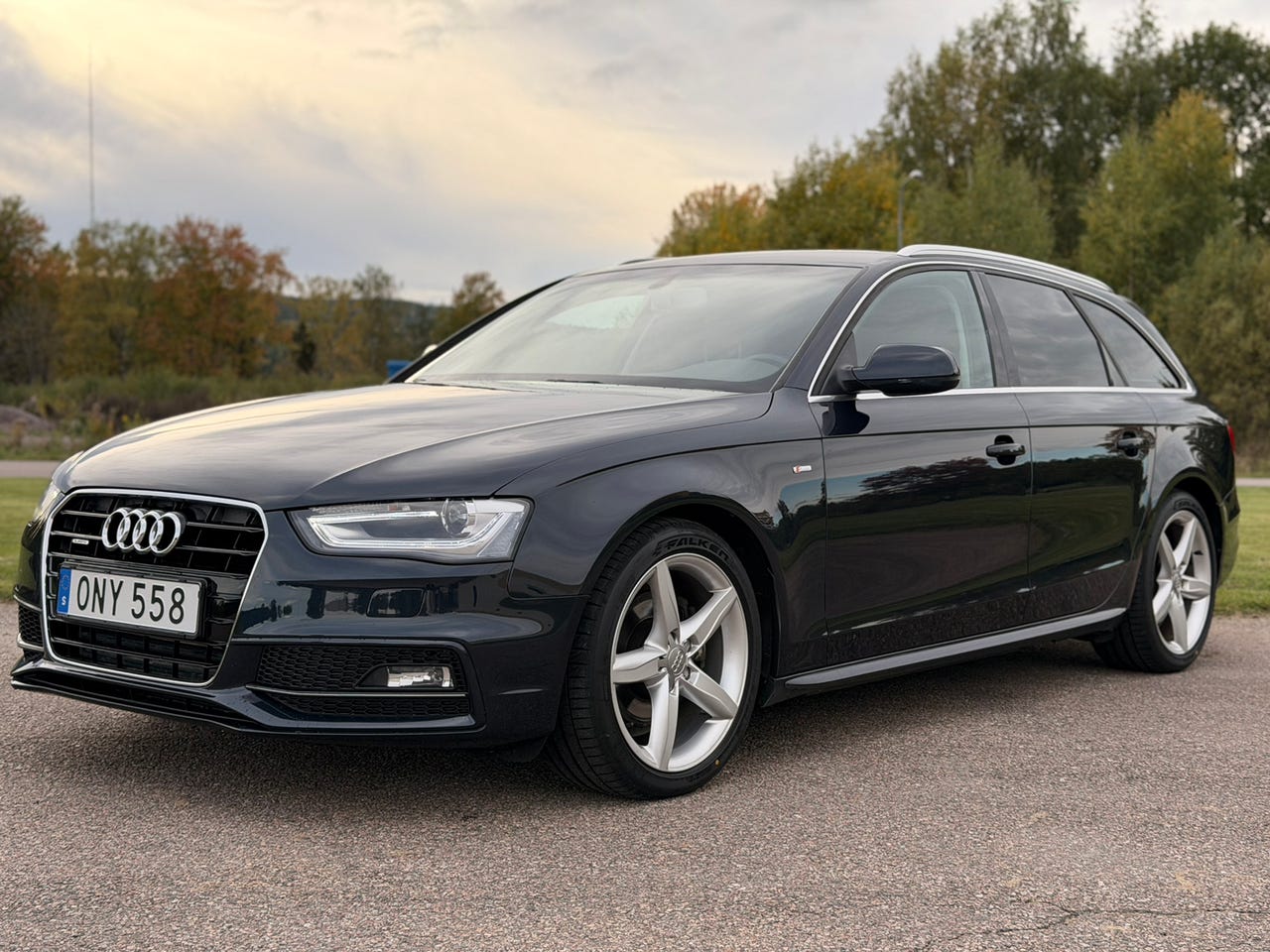Audi A4 2015 – bild 1 av 10