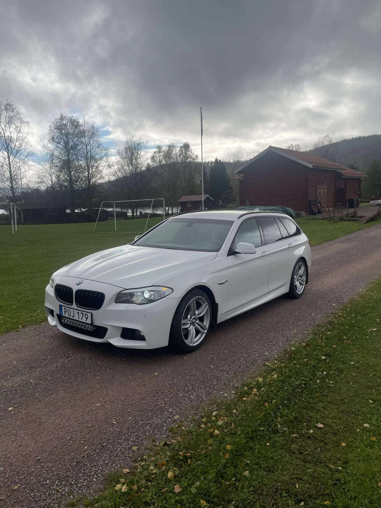 BMW 520d 2013 – bild 1 av 6