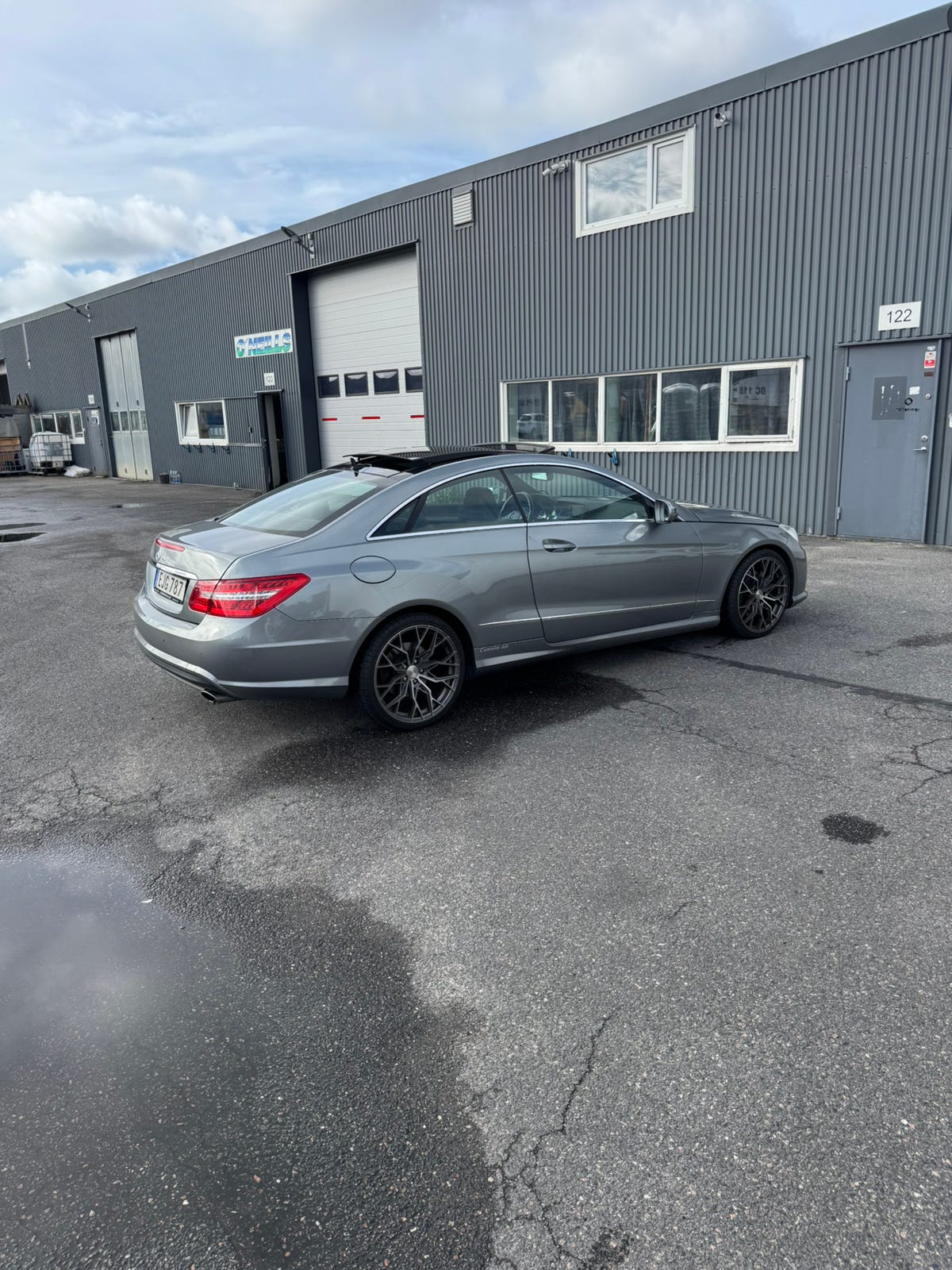 Mercedes-Benz E350 2010 – bild 1 av 11