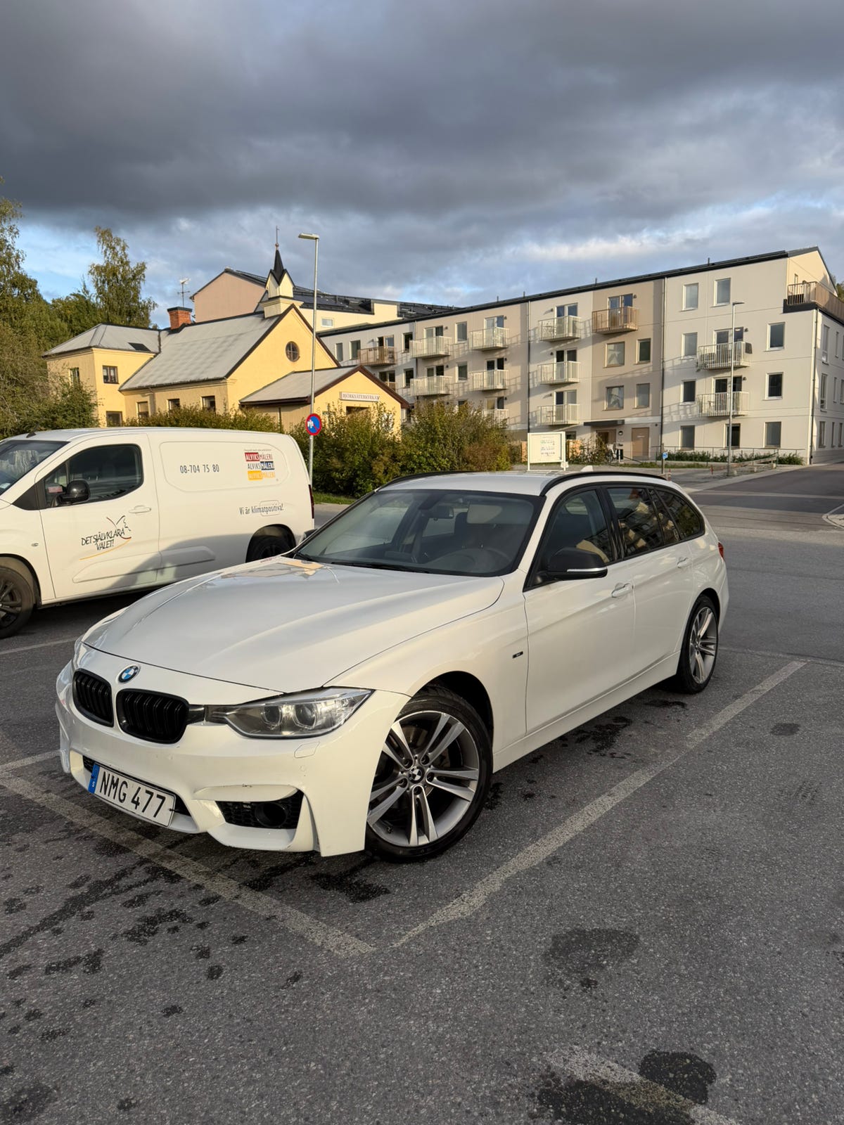BMW 320d 2015 – bild 1 av 5