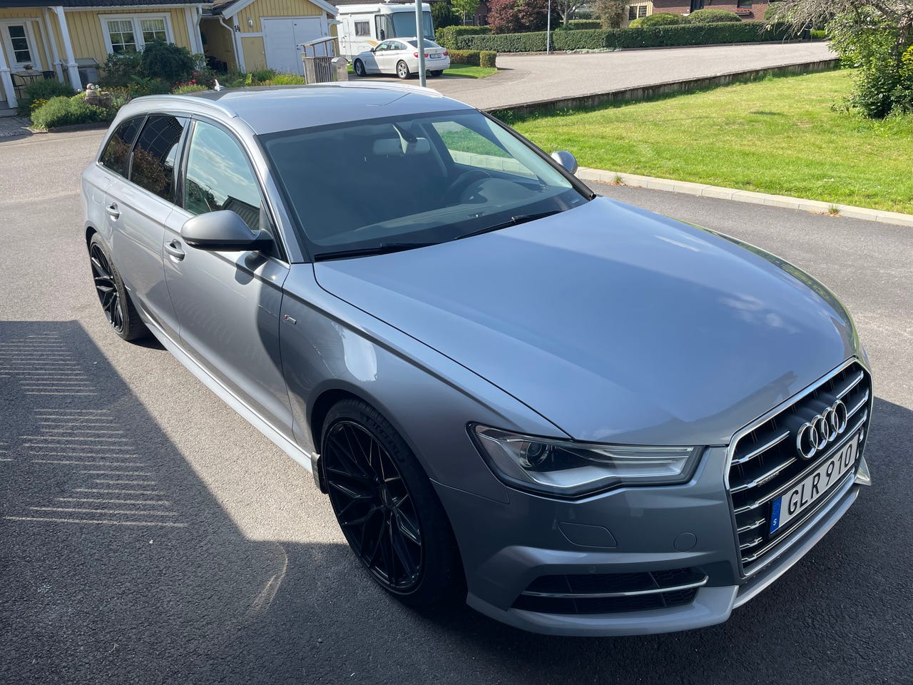 Audi A6 2017 – bild 1 av 6