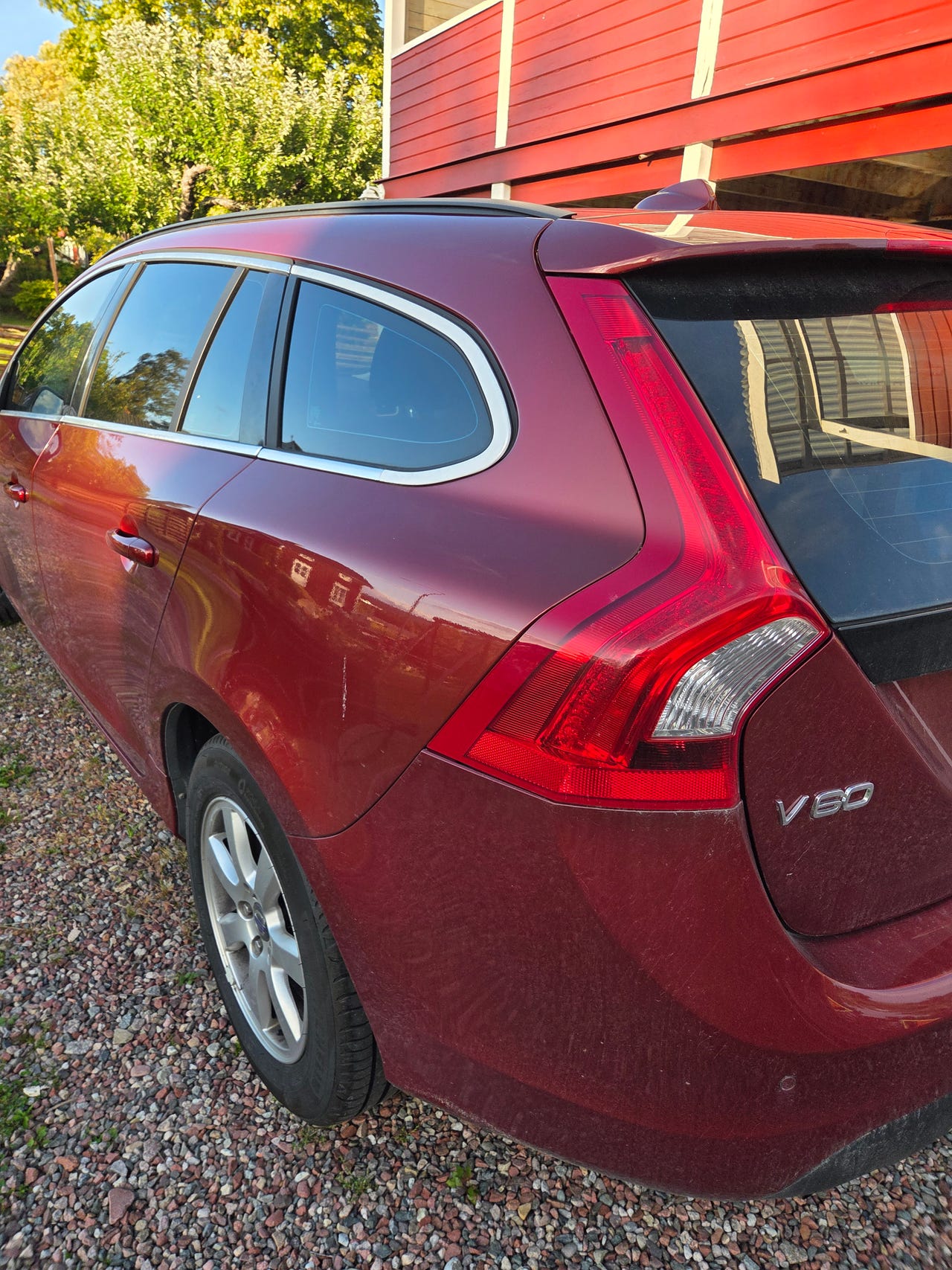 Volvo V60 2012 – bild 1 av 10