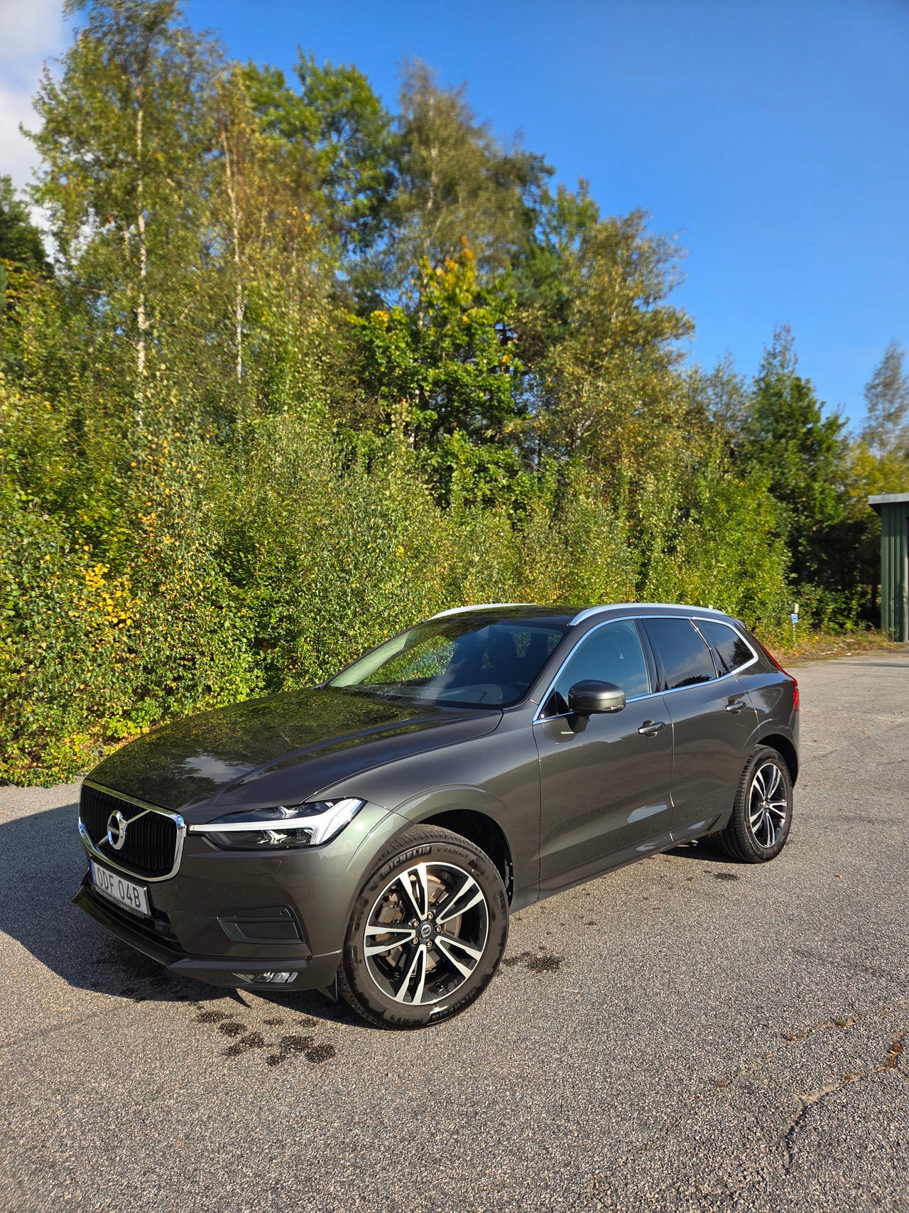 Volvo XC60 2021 – bild 1 av 5