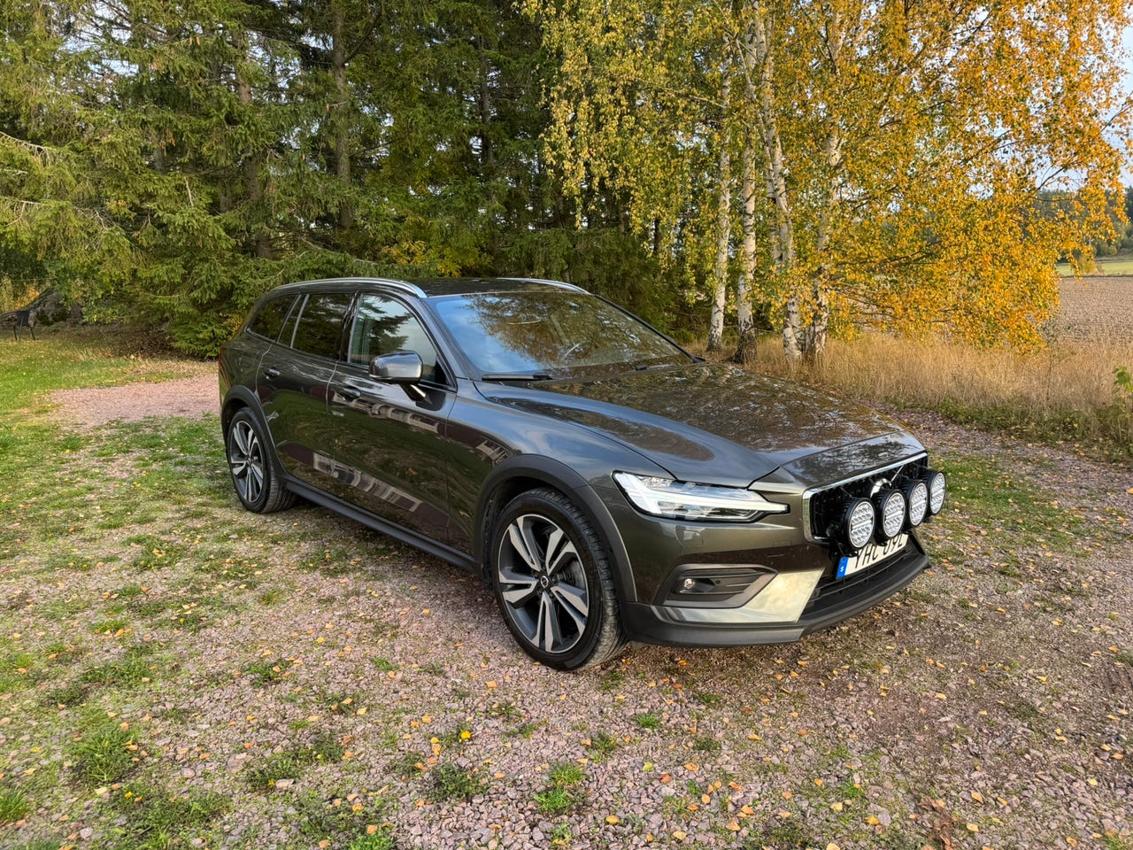 Volvo V60 Cross Country 2020 – bild 1 av 5