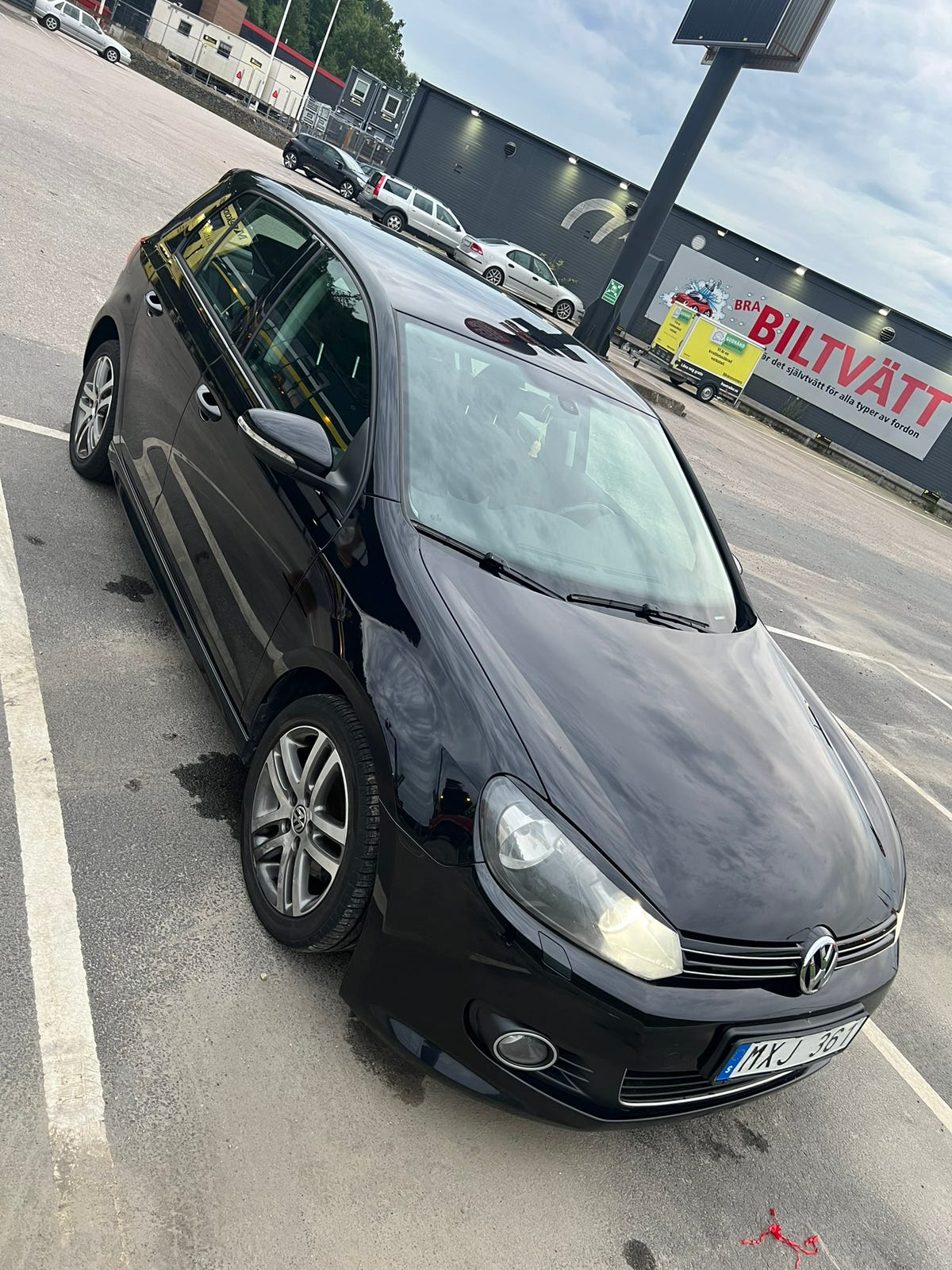 Volkswagen Golf VI 2013 – bild 1 av 2