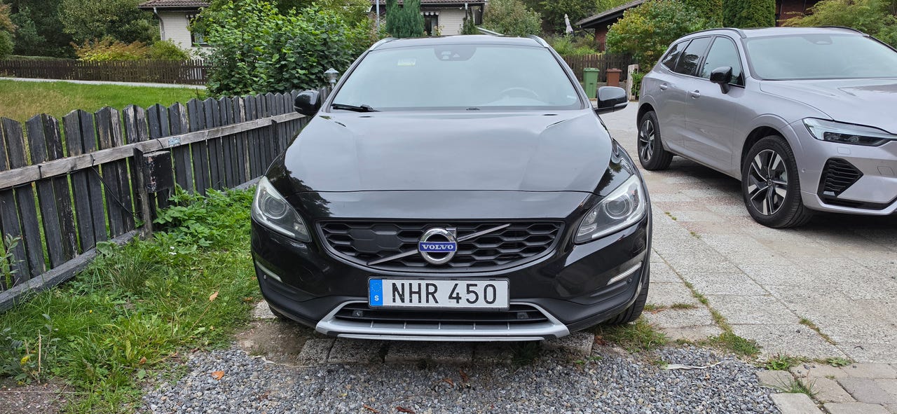 Volvo V60 Cross Country 2017 – bild 1 av 9